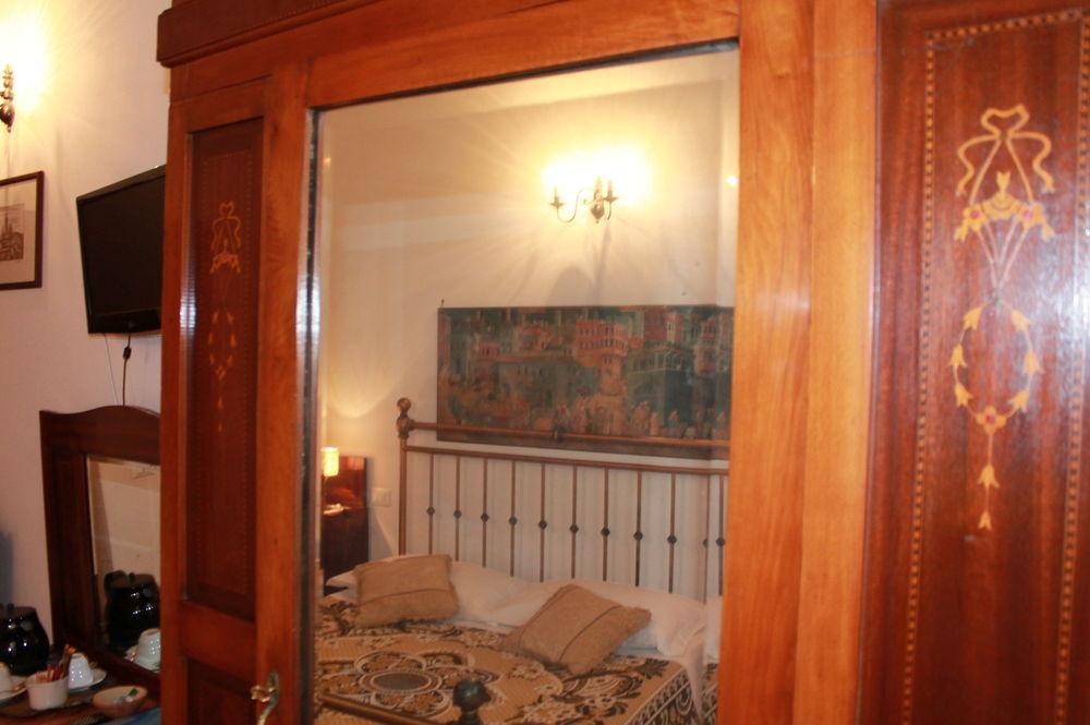 Palazzo Masi Bed & Breakfast Siena Exterior foto